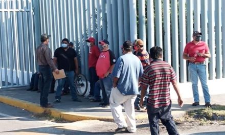 Mineros demandan a empresa por pagos atrasados