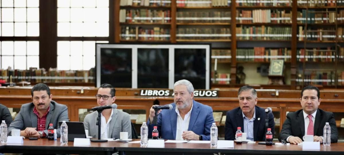 Alistan proyectos Chema Fraustro y Patronato de Bomberos