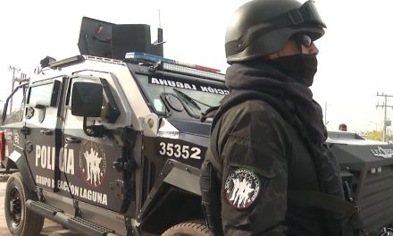 Estables de salud policías de Torreón que fueron agredidos al frustrar robo