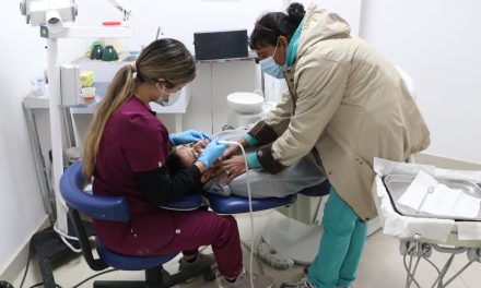 Ofrecen servicios de salud a bajo costo en DIF Torreón