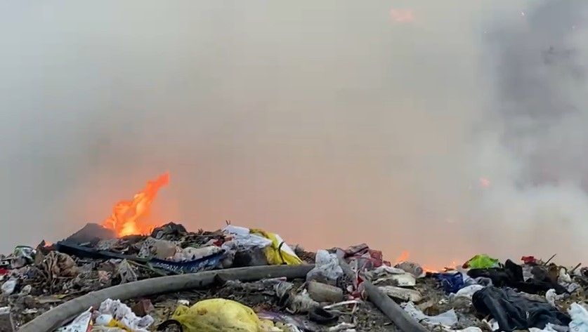 Quemaban basura y se les salió de control en Saltillo