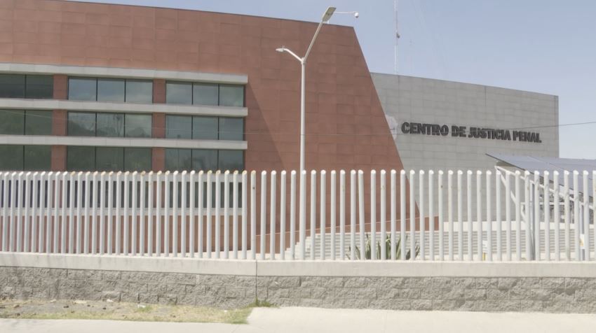 Saltillo: Realizarán caravana a favor de profesor del COLAM, a un mes de su detención