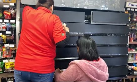 Sin exhibición de cigarros: tiendas de conveniencia cumplen con ley de salud en Saltillo