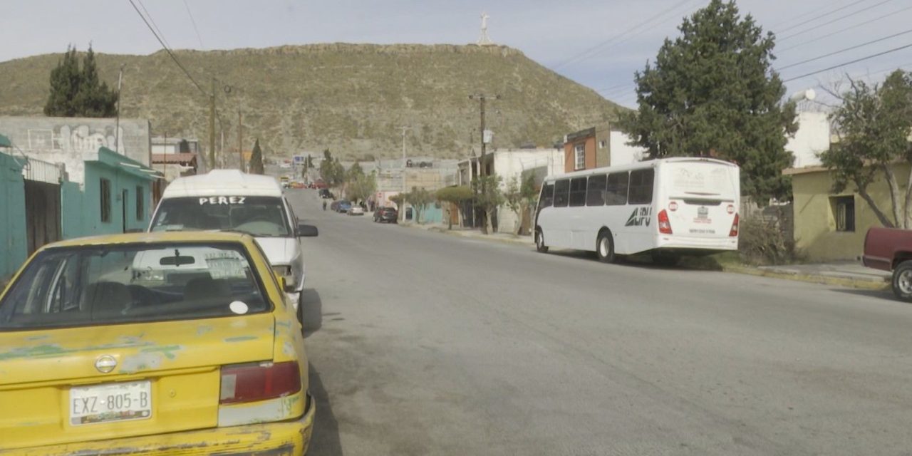 Faltan luminarias en la Guayulera