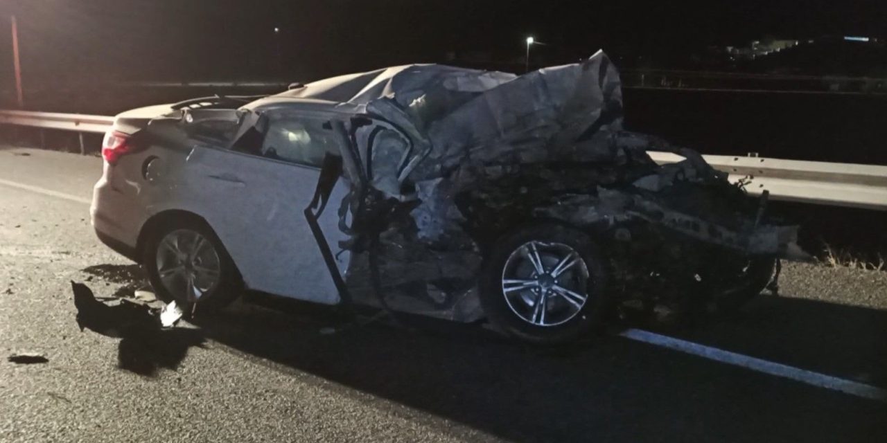 Hombre muere prensado tras choque frontal en ejido de Ramos Arizpe