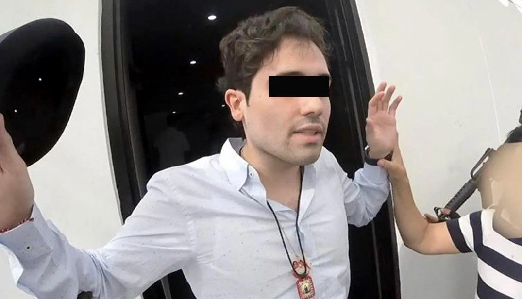Ovidio Guzmán ya se encuentra en el campo militar 1 de la CDMX
