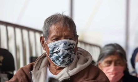 Inicia pago de pensiones en efectivo a adultos mayores de Saltillo