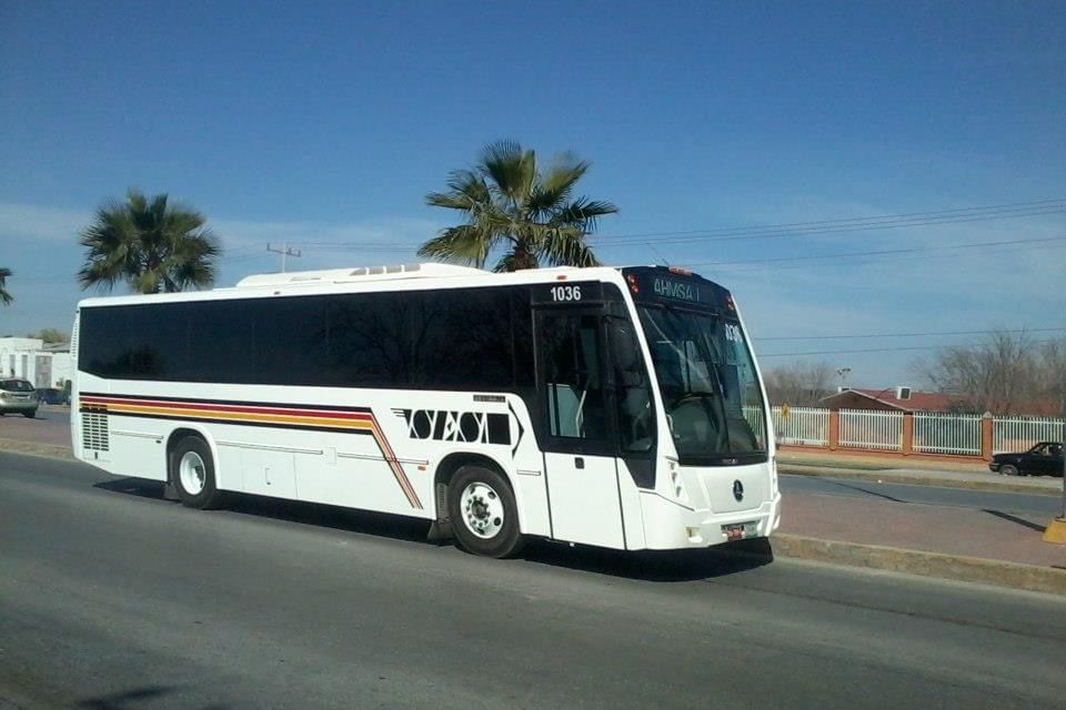 Dejan sin transporte a trabajadores de AHMSA