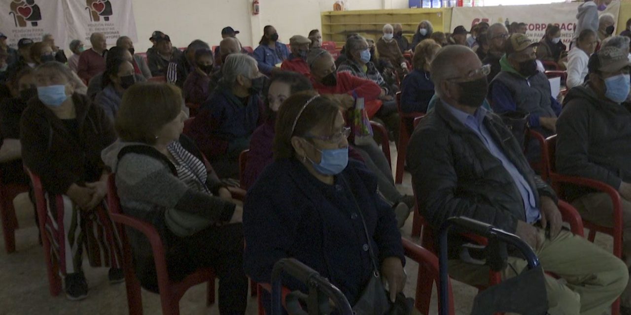 Saltillo: Siguen con entrega de tarjetas para cobrar pensión del bienestar