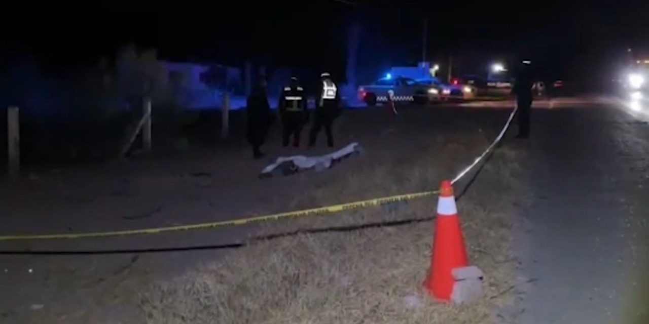 Localizan a hombre sin vida a un costado de la carretera a Torreón