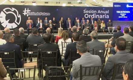 Toma protesta nueva mesa directiva Canacintra