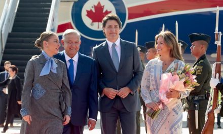 Llega Justin Trudeau al AIFA y es recibido por AMLO