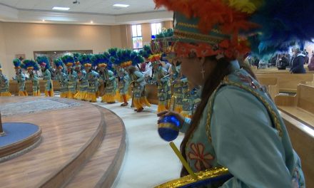 Celebran Día de la Candelaria en parroquia Santa María Reina de Saltillo