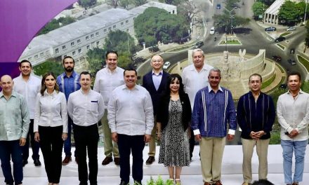 Chema Fraustro firma acuerdos en Asociación de Ciudades Capitales