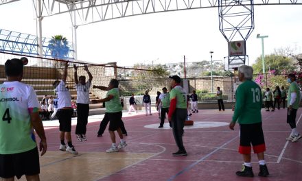 Inicia Torneo de Cachibol en Torreón
