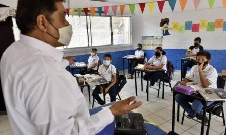 Avanza vacunación anticovid en niños en Acuña