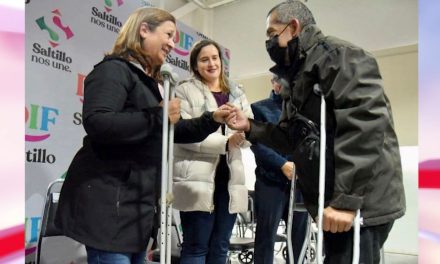 Realiza DIF Saltillo primer entrega de aparatos ortopédicos