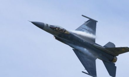 Ejército norteamericano derriba un objeto volador no identificado en la frontera Canadá