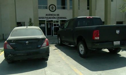 Balean camioneta en la Colonia  Ciudad Deportiva de Monclova