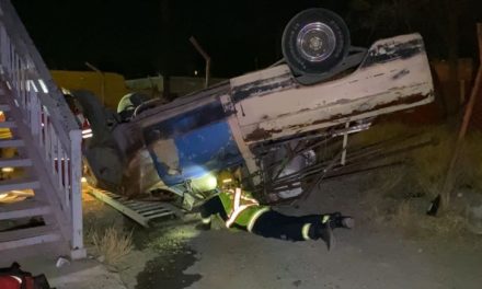 Cae en arroyo y termina prensado en colonia Guayulera de Saltillo