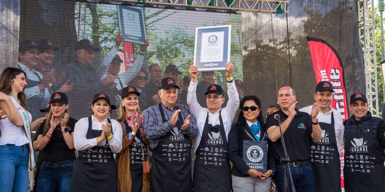Obtienen en Sonora récord Guinness por la carnita asada más grande del mundo