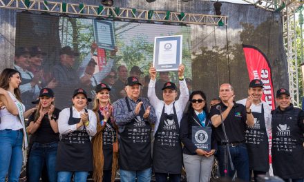 Obtienen en Sonora récord Guinness por la carnita asada más grande del mundo