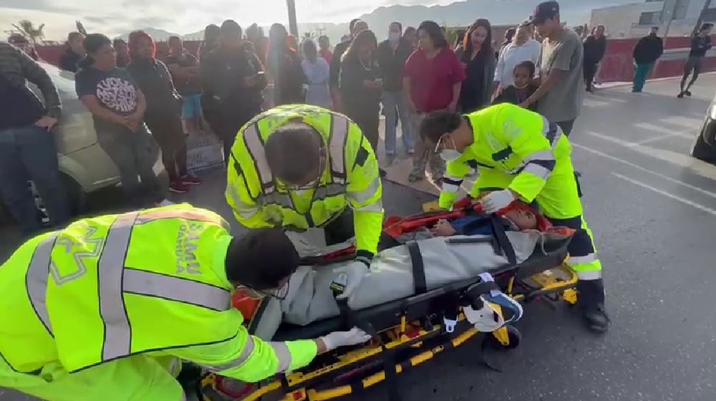 Dos menores son atropellados en Saltillo; se dirigían a la escuela