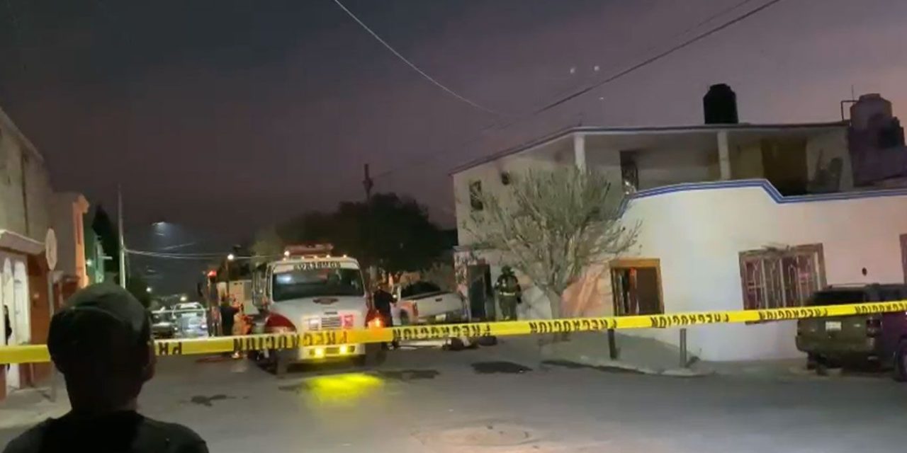 Rescatan Bomberos de Saltillo a mascotas de voraz incendio