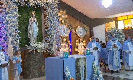 Celebran la fiesta de Nuestra Señora de Lourdes en Saltillo