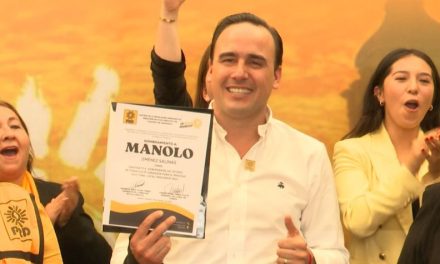 Entrega el PRD constancia a Manolo: oficialmente es su candidato a gobernador de Coahuila