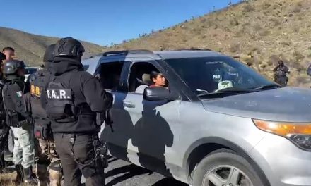 Realizan operativo para detectar autos robados en Coahuila
