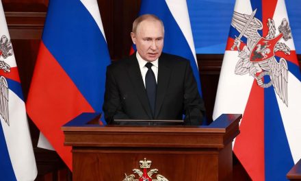 Rusia anuncia pruebas nucleares y suspensión del acuerdo START III de desarme con EE. UU.