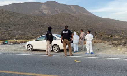 Encuentran cuerpo putrefacto en carretera a Monclova; estaba atado de pies y manos