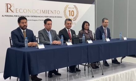 Entregan reconocimientos a trabajadores del Poder Judicial del Estado de Coahuila