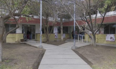 Continúa entrega de la Beca Benito Juárez en las comunidades rurales