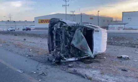Ramos Arizpe: Vuelca por conducir a exceso de velocidad; sufre percance en el libramiento OFT