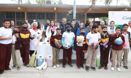 Municipio atiende necesidades de escuelas en Acuña