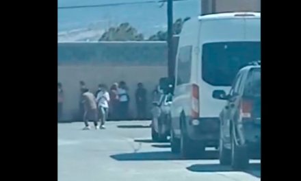 Saltillo: De nueva cuenta captan a alumnos del Cbtis 97 agarrándose a golpes