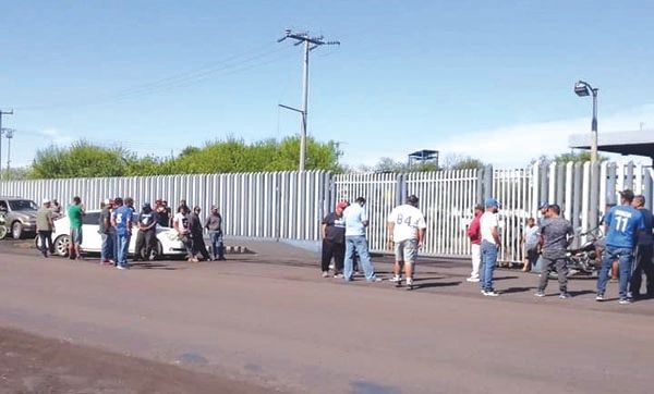 Ante amago de protestas,  pagan a obreros de Mimosa