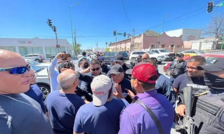 Conductores de InDriver y DiDi protestan en Frontera