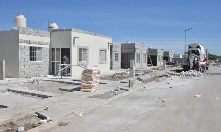 Baja demanda de casas por crisis en AHMSA