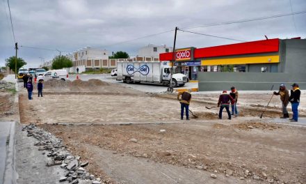 Inicia pavimentación  con concreto hidráulico en Acuña