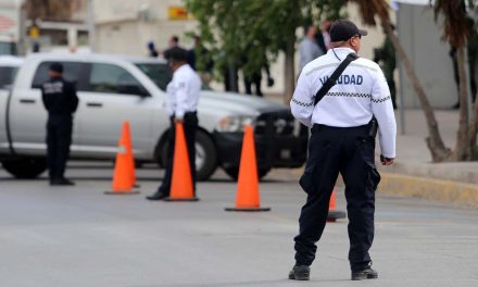 Capacitan a agentes viales para prevenir suicidios