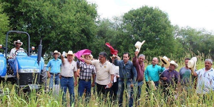 Avalan apoyo al campo de Sabinas