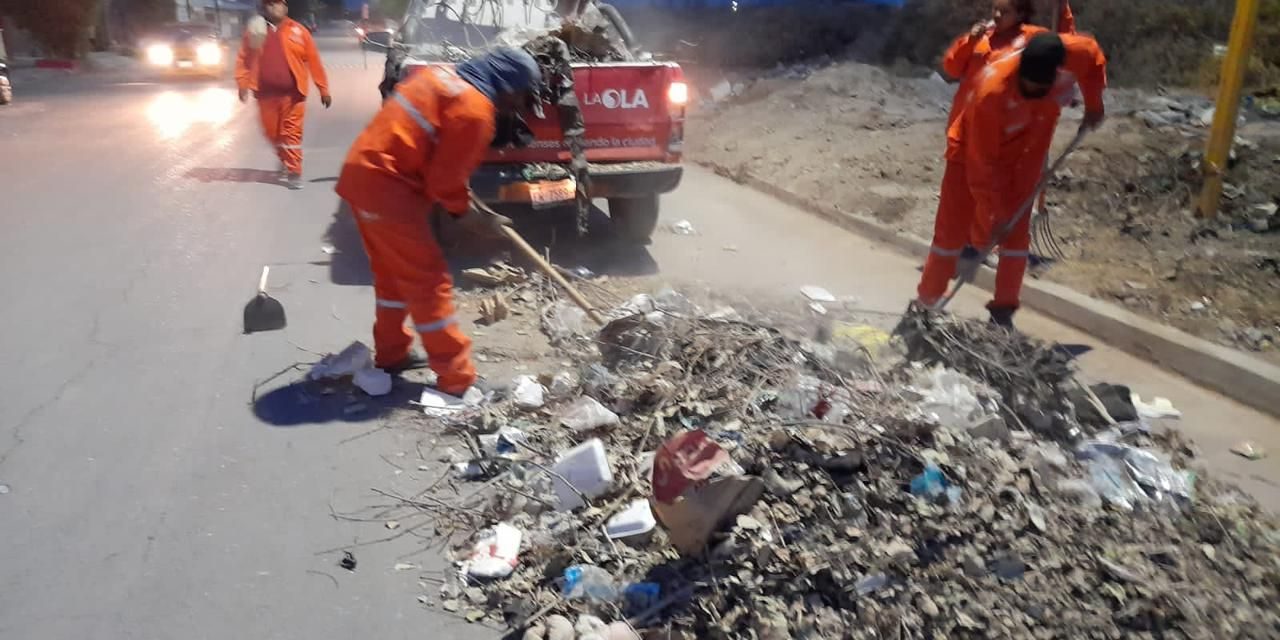 La Ola lleva a cabo labores de limpieza en Torreón