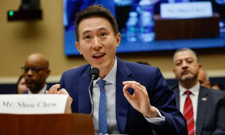 Se viralizan preguntas al CEO de TikTok durante juicio en EU