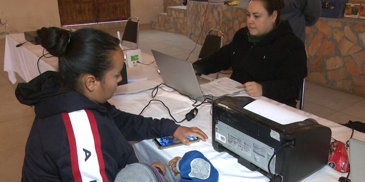 Acercan servicios juridicos a comunidades de Arteaga