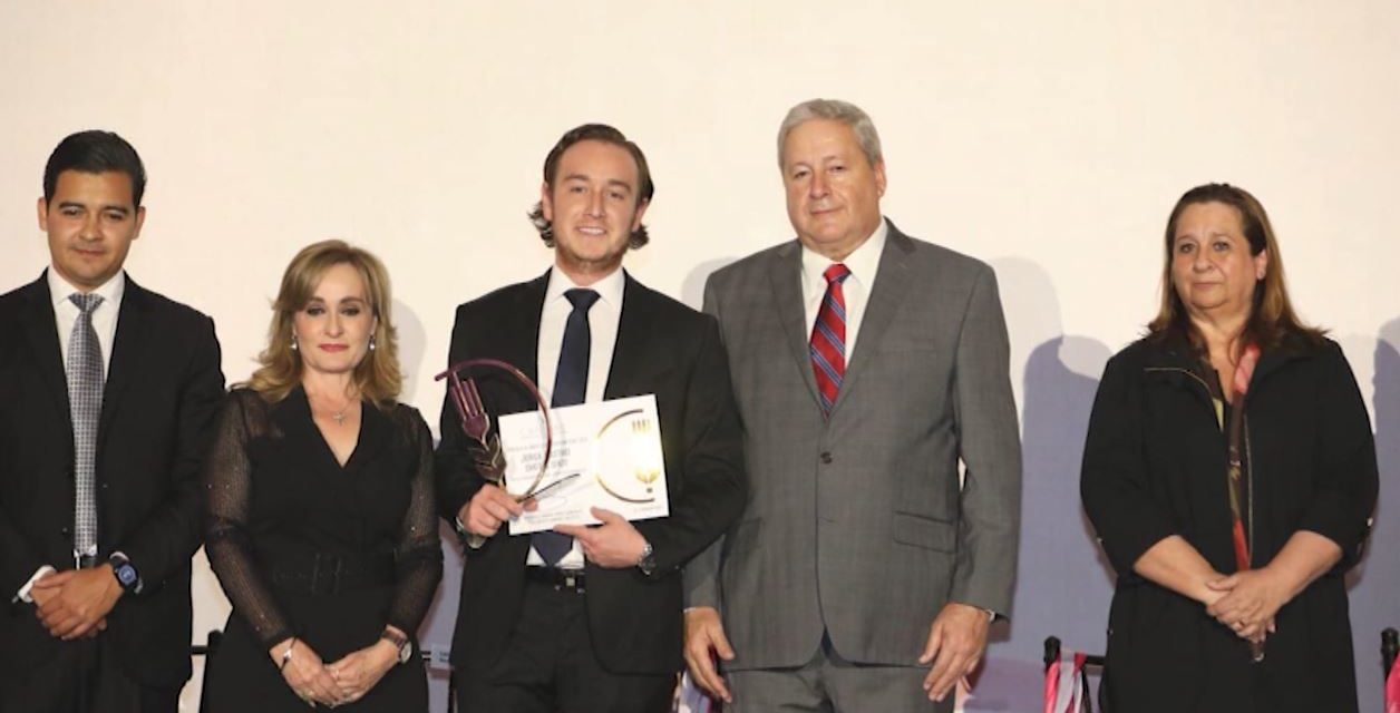 Entregan Presea al Mérito Restaurantero CANIRAC 2023
