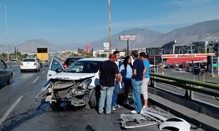 Conductor provocó caos vehicular en Saltillo
