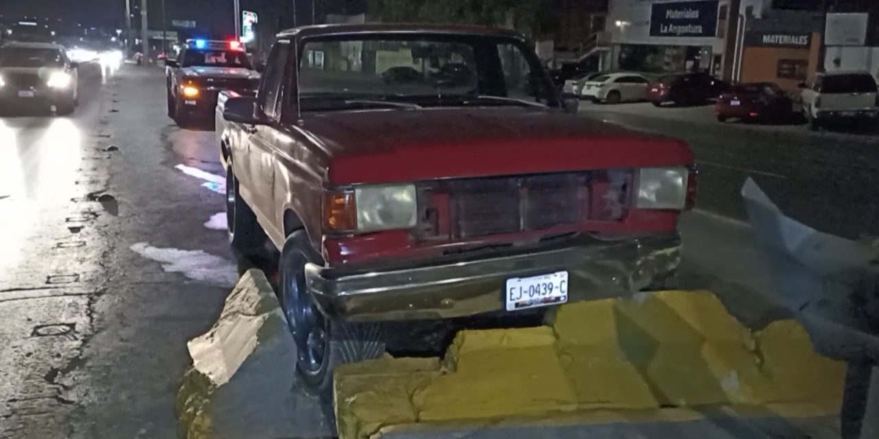 ¡Por aferrado! Joven quería más fiesta y terminó chocando en Saltillo
